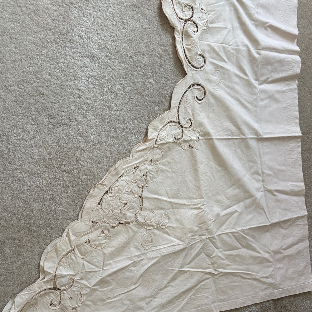 Elegant Cream Lace valance